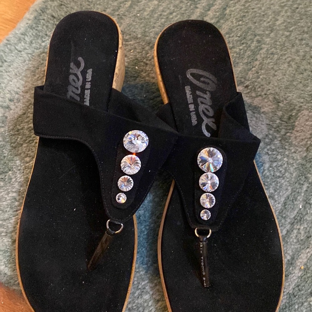Onex sandles